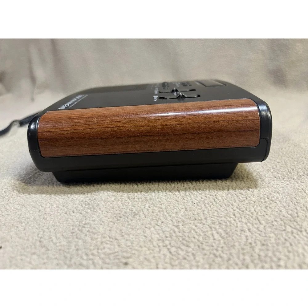 Sony Dream Machine ICF-C420 Dual Alarm‎ Clock Radio Wood Grain Vintage MCM Black